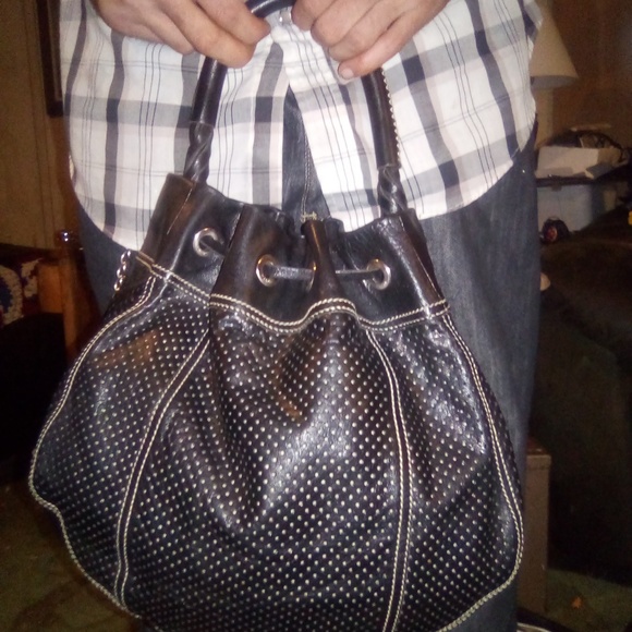 Authentic black prada purse with authentisity card - Picture 2 of 8